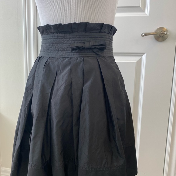 Marciano black 💯 silk high waisted party skirt - Picture 3 of 10